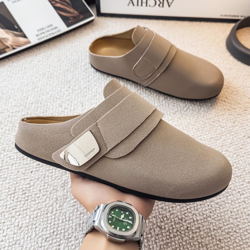 Toe Cap Slip-On cipő — velúr felsőrész, gumi talp, ragasztott konstrukció, hétköznapi stílus