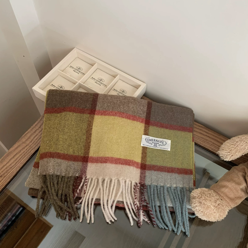 Unisex šalle no 100% Austrālijas vilnas, herringbone raksts, warp adīšana, ziemas siltums