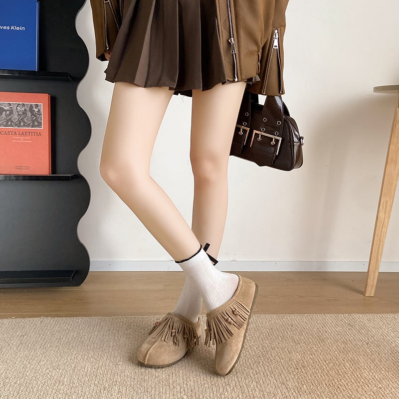 Retro loafers su sagenėmis, mikropluošto viršus, gumos padas, PU įdėklas, apvali nosis, slepiama vidinė aukščio didinimo sistema, ruduo 2025