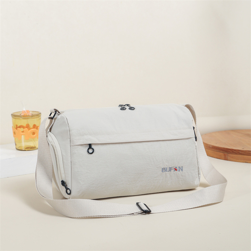 Unisex crossbody soma ceļošanai — izturīgs Oxford audums, poliestera iekšējā odere, tilpums zem 20L, ikdienas ceļojumu stils, pavasaris 2025