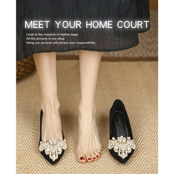 Ženske slip-on ravne cipele, s niskim petom (kitten heel), do 3 cm, gornji dio od dvostruke svinjske kože, ulošak od dvostruke svinjske kože, gumena potplat