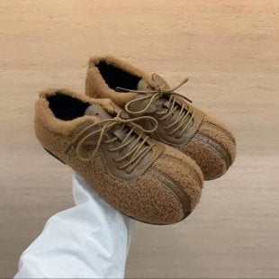 Λοφέρ με ρίγες, επάνω μέρος από δέρμα αγελάδας υψηλής ποιότητας, σόλα από καουτσούκ, ύψος τακουνιού 6–8 εκ.