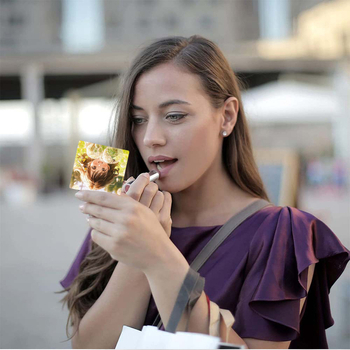 Сгъваемо огледало за грим с дизайн на аниме персонажи, преносимо и HD отражение; рамка PU/PS/PVC, леща PC стъкло; без електричество, печат на лого и персонализация налични