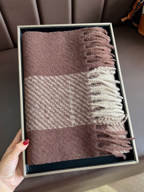 Faux vilnas šalle ar rakstainu rakstu, Warp Knitting tehnoloģija, ziemas siltums, 100% poliesters