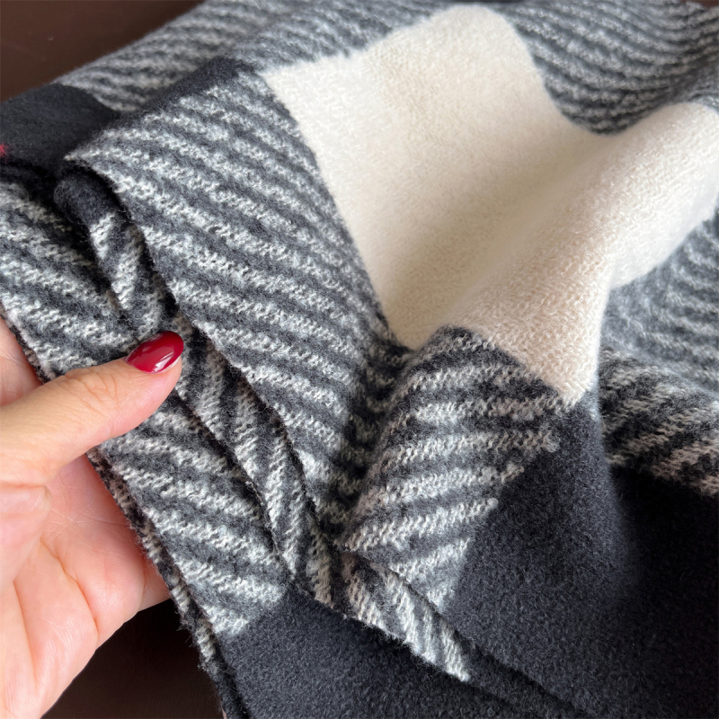 Faux vilnas šalle ar rakstainu rakstu, Warp Knitting tehnoloģija, ziemas siltums, 100% poliesters