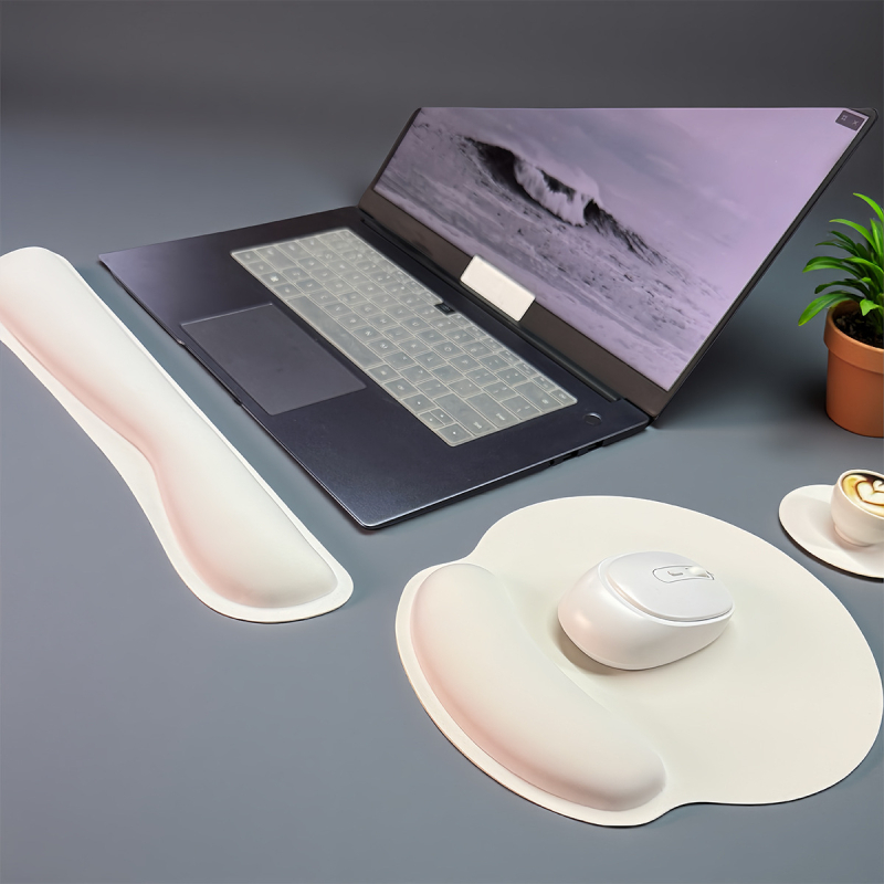 Memorīdu putas tastatūras un peli komplekts ar plaukstas balstu un pretslīdējošu pamatu