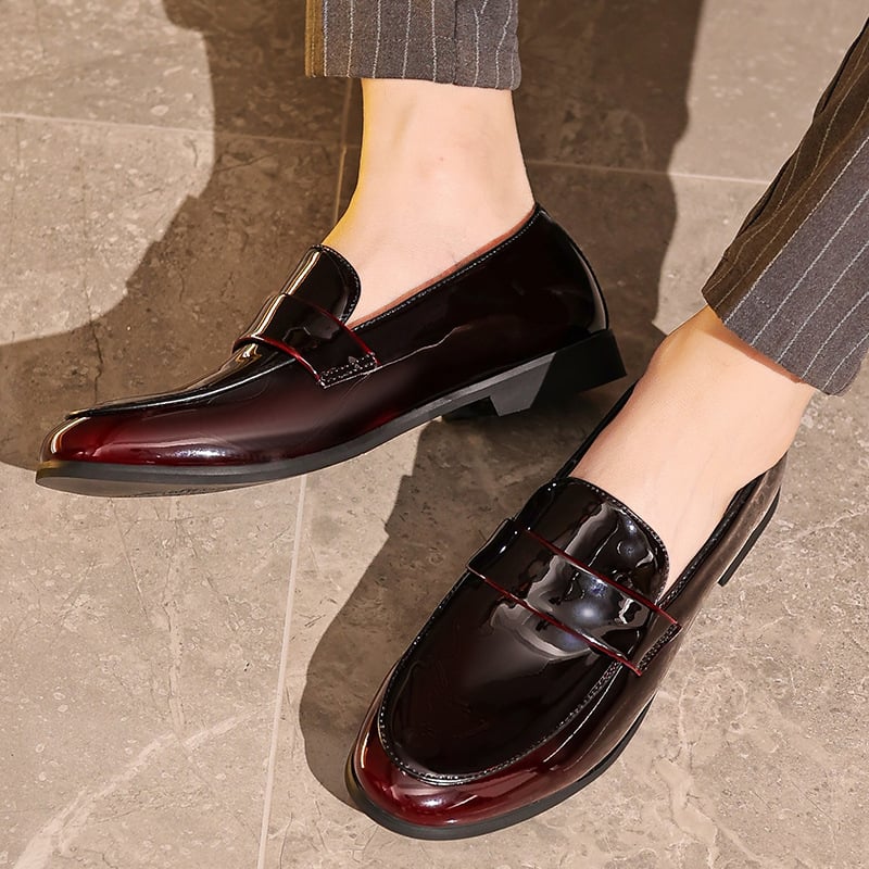 Férfi légáteresztő bőr slip-on mokaszin – nyári üzleti cipő, PU felsőrész, gumitalp, kerek orr, alacsony kivágás