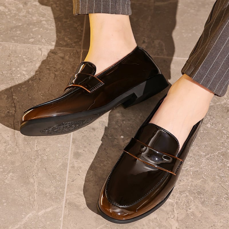 Férfi légáteresztő bőr slip-on mokaszin – nyári üzleti cipő, PU felsőrész, gumitalp, kerek orr, alacsony kivágás