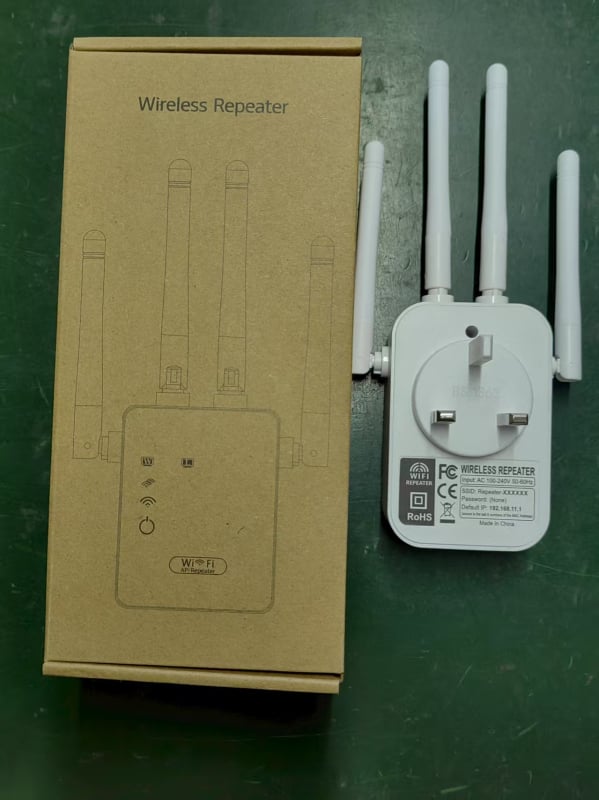 WiFi повторител, обхват 10 м, 802.11n, скорост 300m, захранване 100-240V