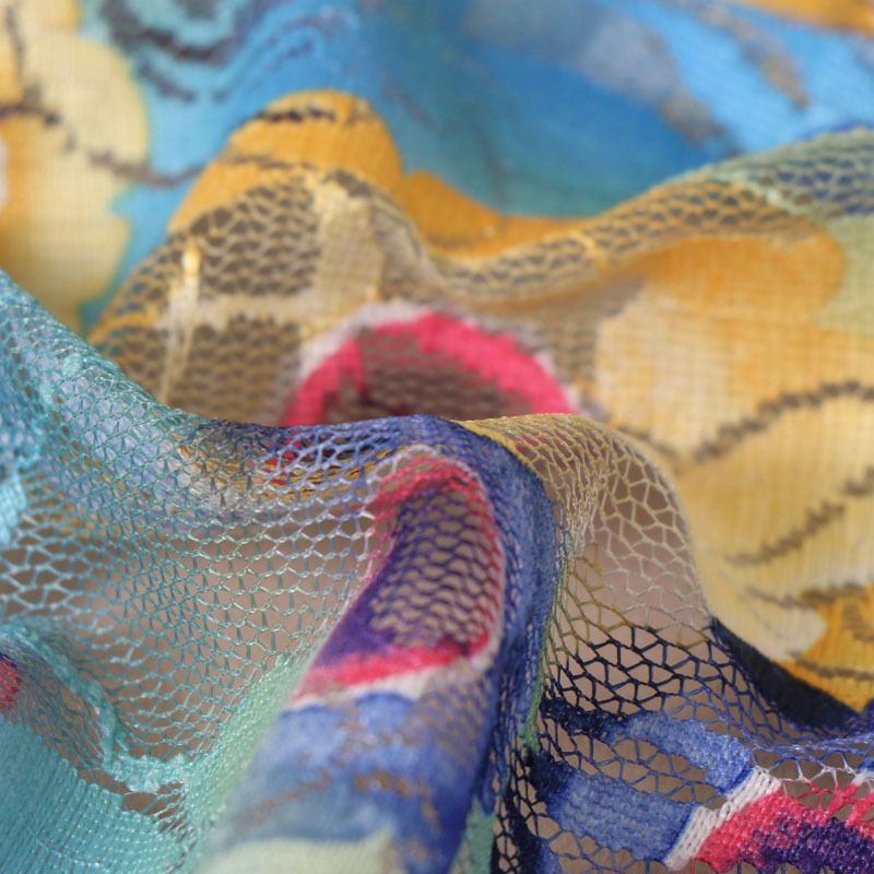 Poliestera trīsstūra šalle ar ziedu mežģīni, korejiešu stilā, elpojoša, rokām darināta