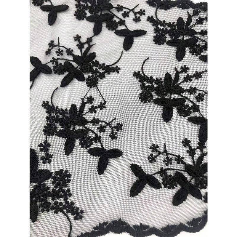 Vyrų nailoninis trikampis šalikas su išlinkusiu kraštu ir gėlių nėriniu pavasariui