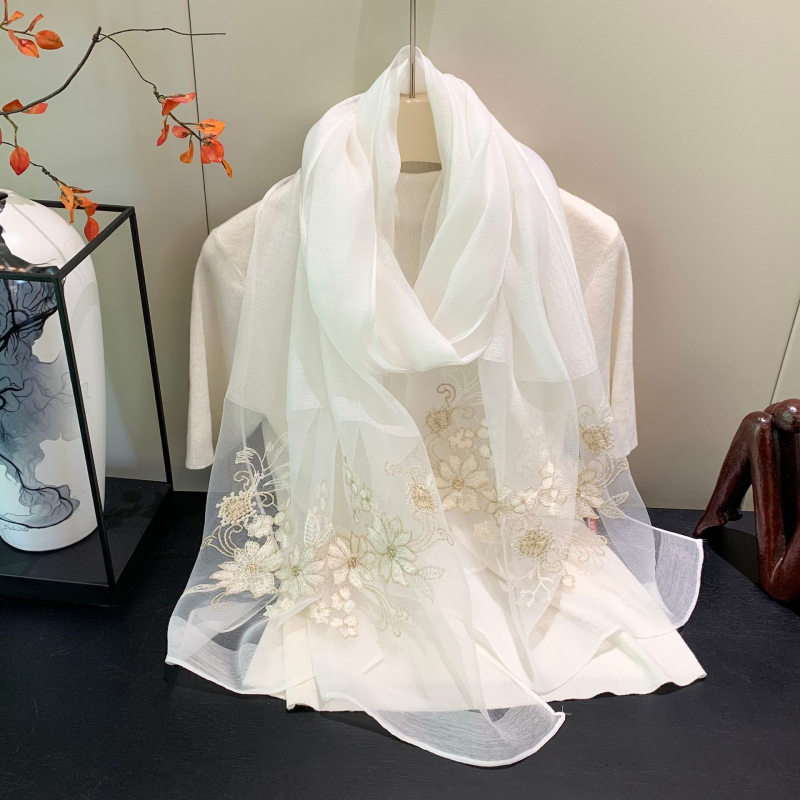 Rankų siūtas šalis iš akrilinės/sintetinės vilnos mišinio, warp-knit audinys, lengvas, tinkamas visiems sezonams, 2025 m. pavasario leidimas