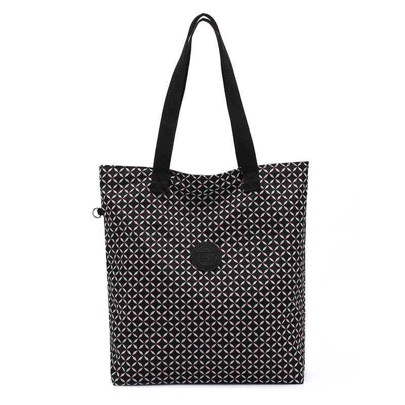 Nailono Tote rankinė, poliesterio įdaila, horizontalaus kvadrato formos, užtrauktukas uždarymas, vidinė ID kišenė