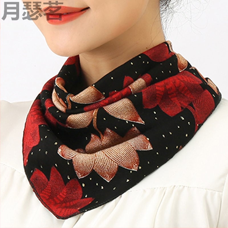 Koreai stílusú háromszög nyakmelegítő télre, Yue Se Ming márka, fő anyag tartalma 11–20%.