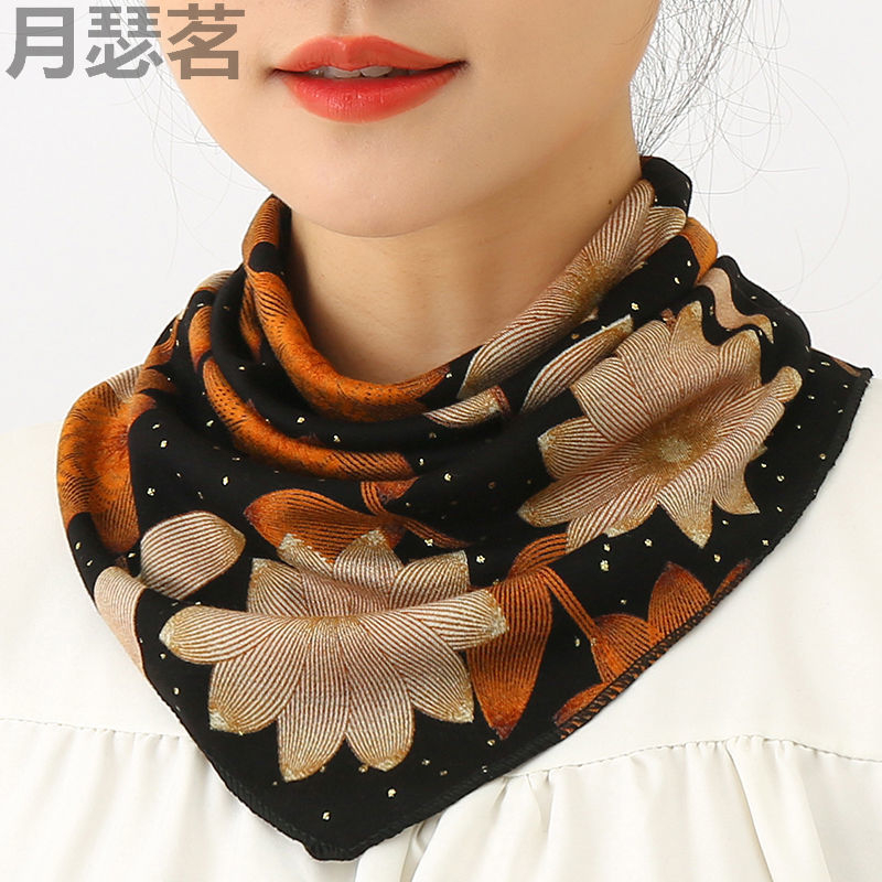 Koreai stílusú háromszög nyakmelegítő télre, Yue Se Ming márka, fő anyag tartalma 11–20%.