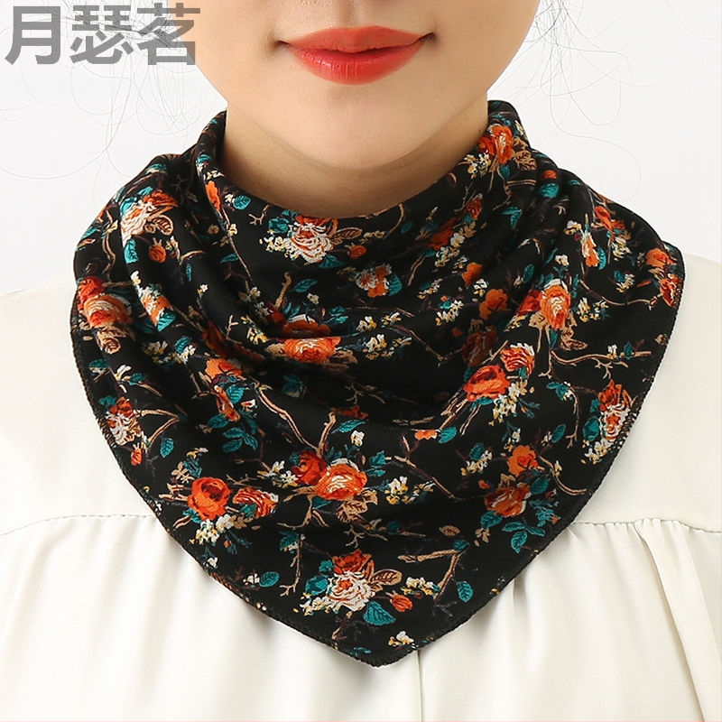 Koreai stílusú háromszög nyakmelegítő télre, Yue Se Ming márka, fő anyag tartalma 11–20%.