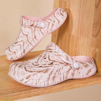 Beltéri és kültéri EVA szandál teljes 3D nyomtatással, perforált felsőrész, slip-on zárás, csúszásmentes talp