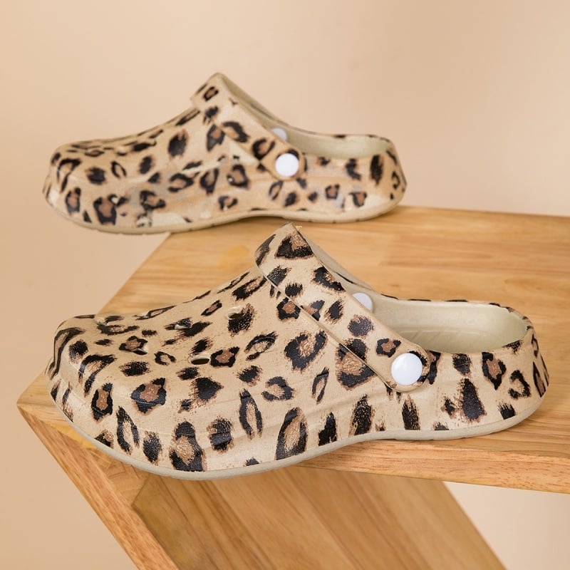 Beltéri és kültéri EVA szandál teljes 3D nyomtatással, perforált felsőrész, slip-on zárás, csúszásmentes talp