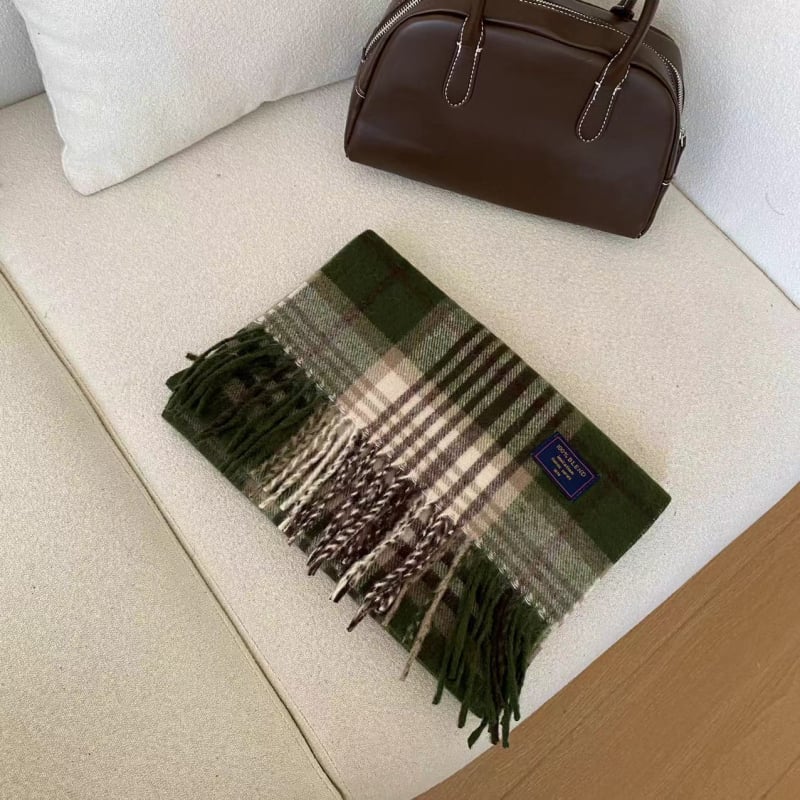 Sál kockás mintázattal, imitációs kasmír hatású, warp szövésű, poliészter anyag, téli szezon 2024