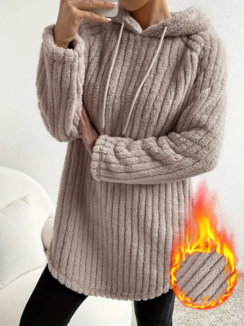 Sieviešu kapucītais džemperis no poliestera flīsa, garas raglānu piedurknes, normāla piegriezums