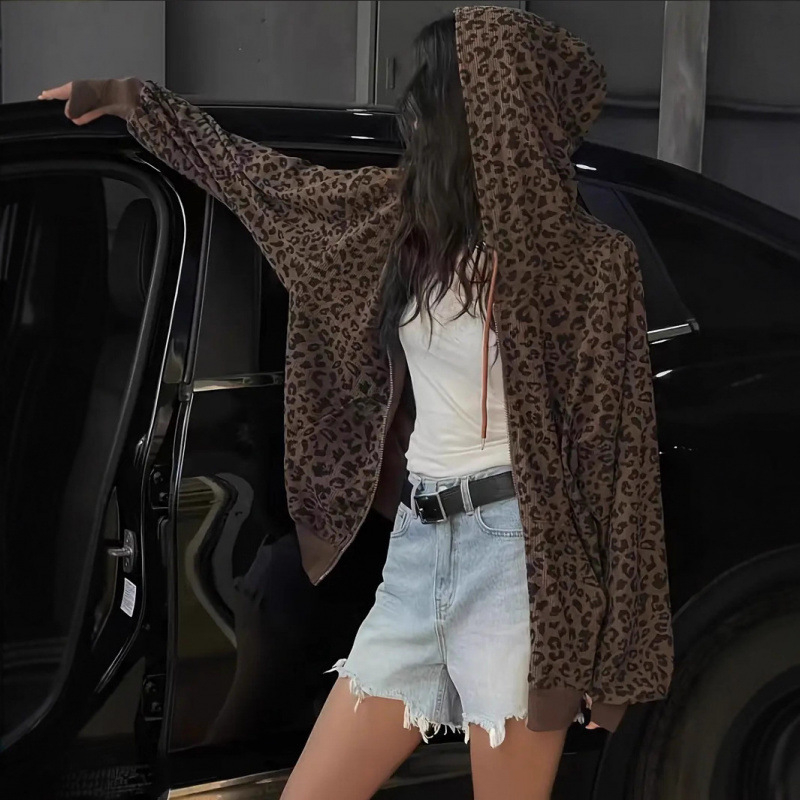 Leoparda raksta kapucētais kardigans, plaša piegriezuma, kordurojas audums, rāvējslēdzējs