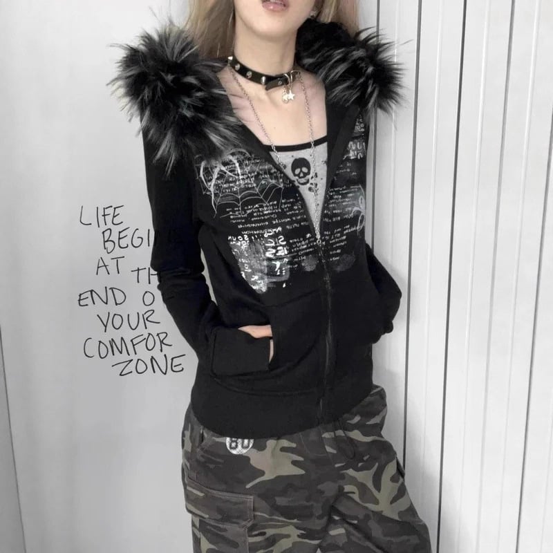 Kapucinis džemperis su kailio apykakle ir rhinestones, siauras siluetas, priekyje užtrauktukas, poliesterio audinys, retro laisvalaikio stilius