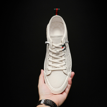 Jintaili Παπούτσια Skateboard: Άνω μέρος από δέρμα κορυφαίας ποιότητας, Επένδυση από δέρμα χοίρου δεύτερου στρώματος, Σχέδιο κρανίο, Κορδόνια, Unisex