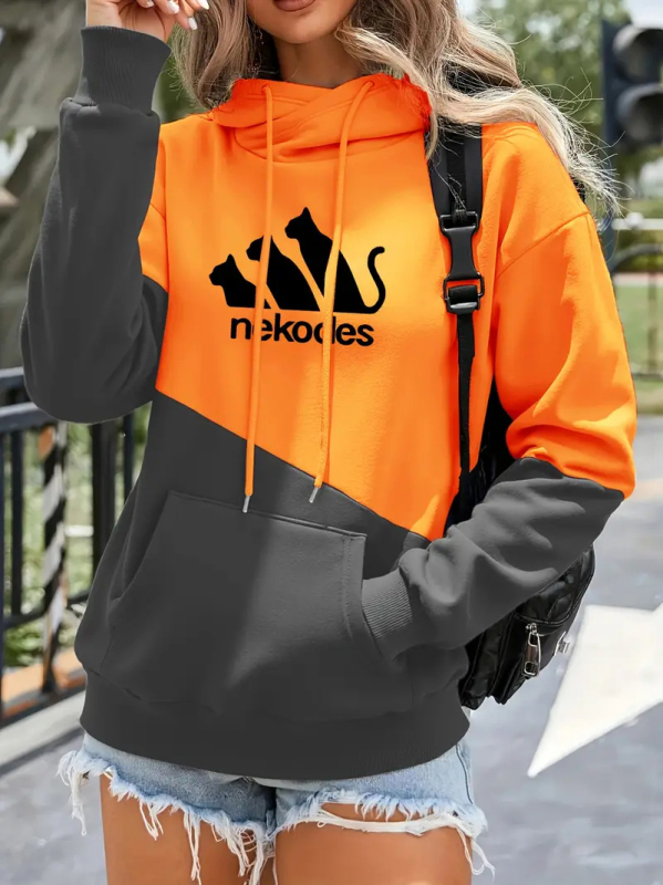 Kapučių džemperis 9018 print, poliesteris, fliso pamušalas, laisvas kirpimas, vidutinio ilgio