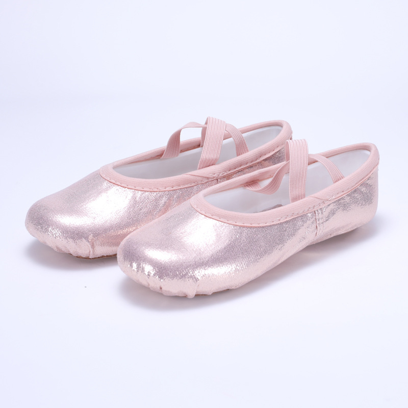 Gyerekeknek szóló balettcipő puha talppal és kristályos díszítéssel, macskamancs mintázat a klasszikus tánc gyakorlásához