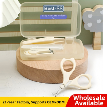 Σετ περιποίησης νυχιών μωρού – 4 τεμάχια, πλαστικό + ανοξείδωτο ατσάλι, για ηλικίες 0–6 μηνών, 3–6 ετών και 6+ ετών