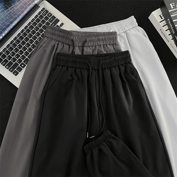 Muške hlače ravnoga kroja, kratke dužine, srednji pojas, brzo-sušeći elastični materijal