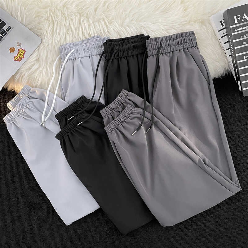 Muške hlače ravnoga kroja, kratke dužine, srednji pojas, brzo-sušeći elastični materijal