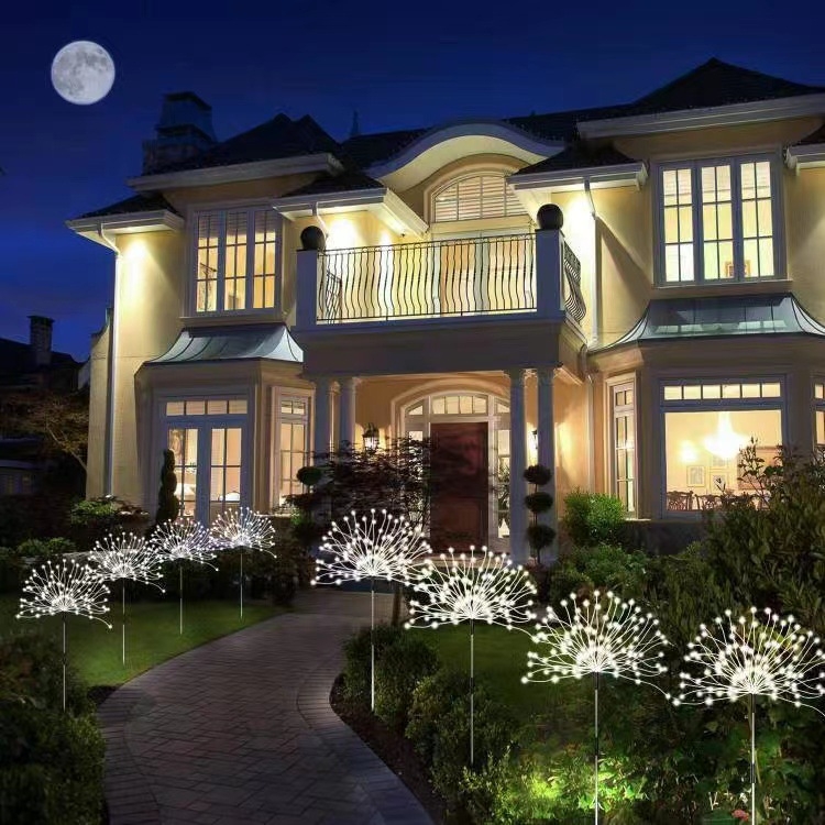 LED solarna lampa s učinkom vatrometa i daljinskim upravljanjem - 480 LED, IP65, 300 lm, 3000K, solarno napajanje