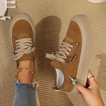 Žemos profilio teniso bateliai su raišteliais, apvali pirštų dalis, gumos viršus, EVA vidpadis, EVA padas