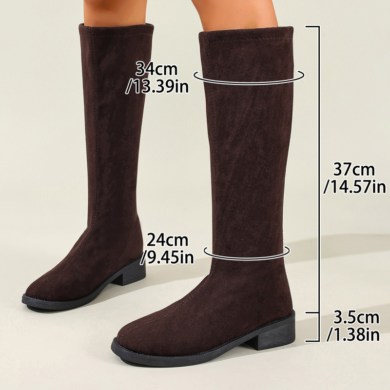 Moteriški Slim batai iš nubuko - aukštas šarvas, apvalus pirštas, vidutinio aukščio kulnas 3–5 cm, užtrauktukas nugarinėje pusėje