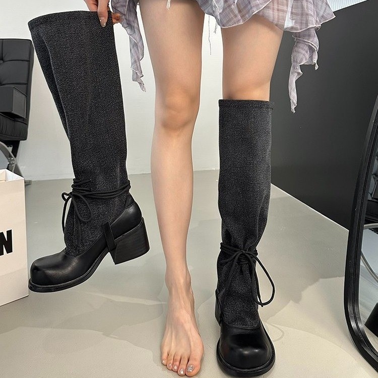 Madingi kelių ilgio moteriški batai su dirželiu, PU viršus, gumos padas, apvalus pirštas, 6–8 cm kulnas