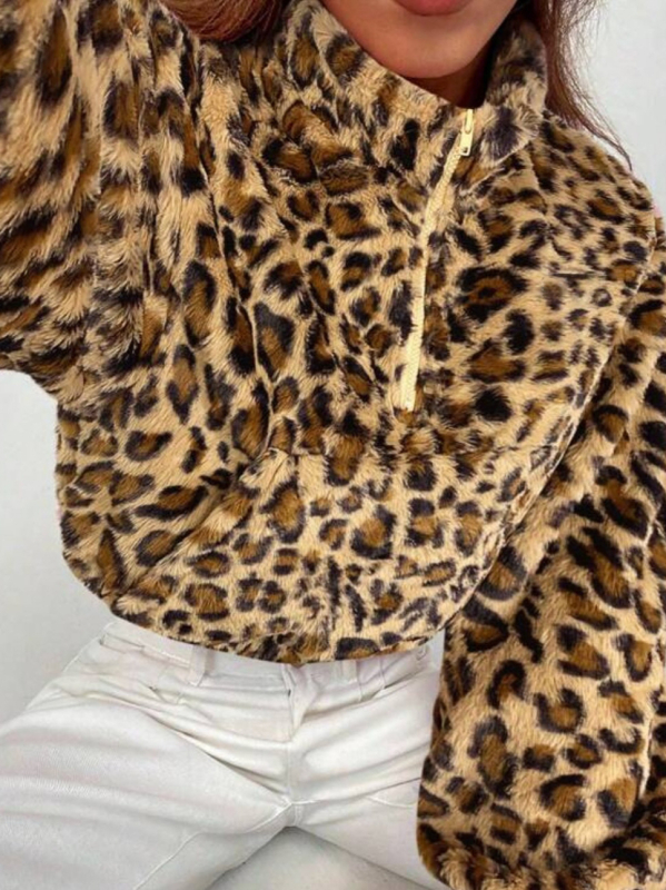 Moteriški leopardų spaudo fleece džemperis su gobtuvu, trumpas kirpimas, ilgos rankovės, apvalus kaklas, 95% poliesteris
