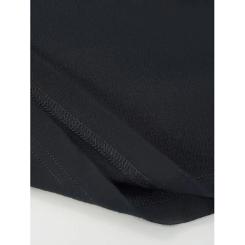 Laisvai krintančio kirpimo medvilninis marškinėliai su apvaliu kaklu, trumpomis rankovėmis, vientisas raštas, 96%+ medvilnė