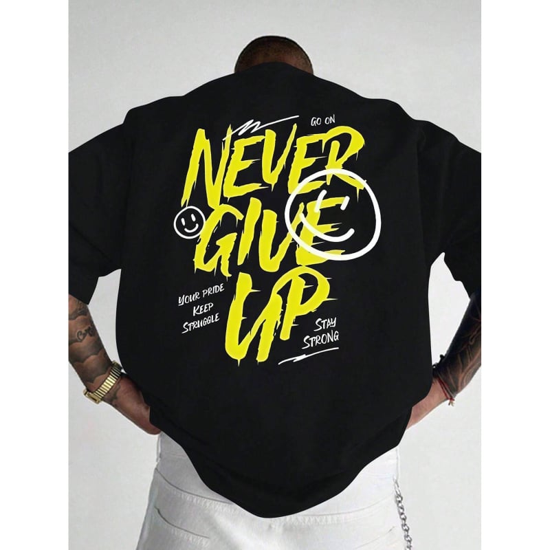 Vyriški medvilniniai marškinėliai su geometriniu raštu ir grafika 'Never Give Up', laisvo kirpimo, trumpomis rankovėmis, šilumos perdavimo spauda