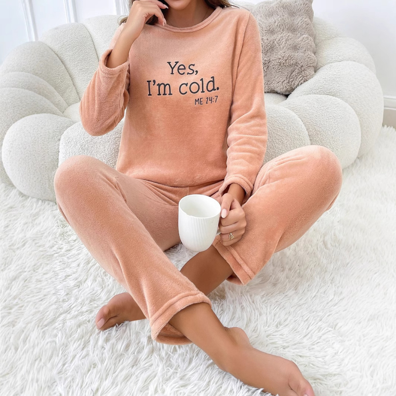 Sieviešu flaneles mājas komplekts ar garām piedurknēm un biksēm – silts, ērts, 100% poliesteris, vidējās svara