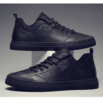 Vyriski odiniai laisvalaikio bateliai, raišteliai, viršus iš jautienos odos, gumos padas, atsparūs slydimui ir dėvėjimuisi