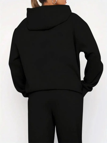 Kasdienis poliesterio džemperinis komplektas su raidžių spauda, gobtuvu, ilgosiomis rankovėmis ir ilgomis kelnėmis