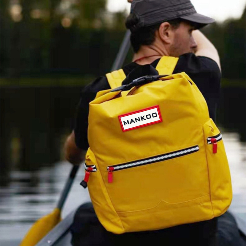 Unisex kuprinė laisvalaikio kelionėms — vandeniui atspari, lengva, iš nailono, skyriaus nešiojamam kompiuteriui, talpa mažiau nei 20 L