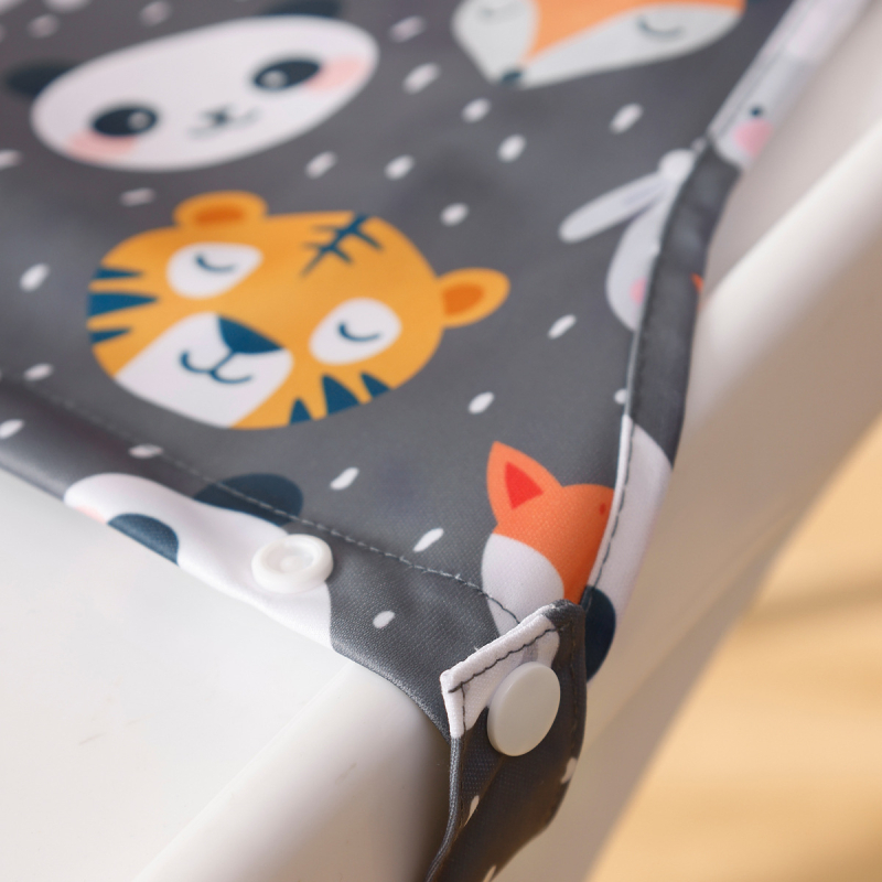 Dječja vodootporna pregača za blagovaonski stolac, uzorak životinja, 100% poliester, za uzrast 1–3 godine
