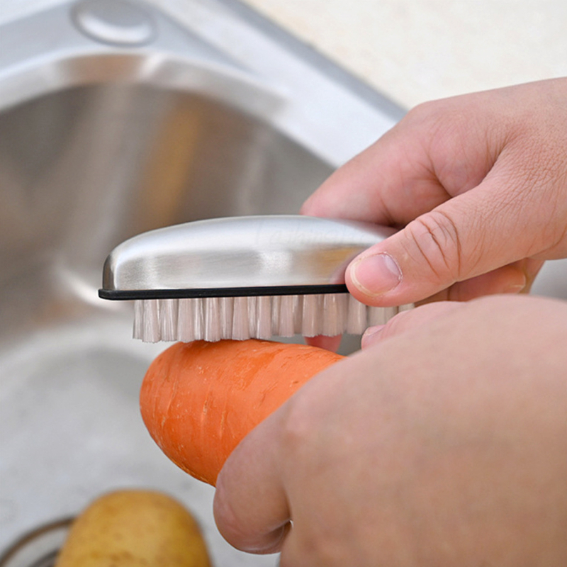 304 nerūsējošā tērauda tīrīšanas suka aromātu noņemšanai, divkārša pielietojuma – roku un augļu/dārzeņu tīrīšanai, virtuves masāžas suka