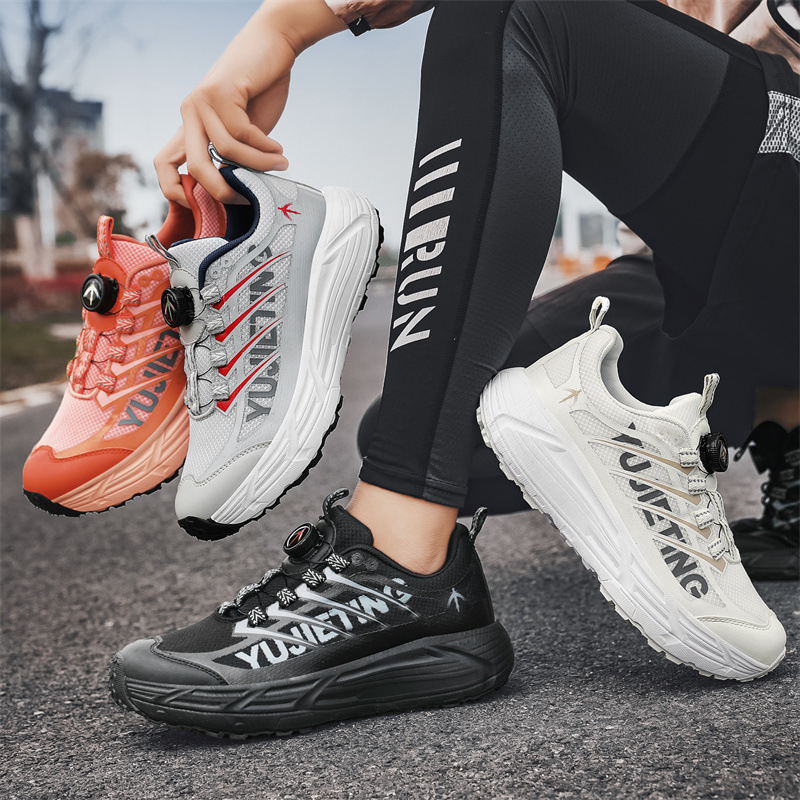 Āra skrējiena kurpes – sietainā augšdaļa, MD zole, visu sezonu, zemā potītes augstums, pretslīdējošas