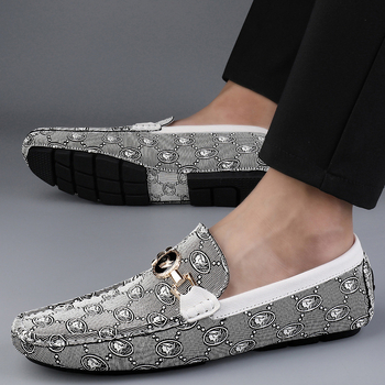 Vīriešu slip-on ikdienas apavi no augšējā slāņa liellopu ādas, gumijas zole, apaļš purngals, elpojoši un pretnoplīšanas īpašības, rudens sezonai