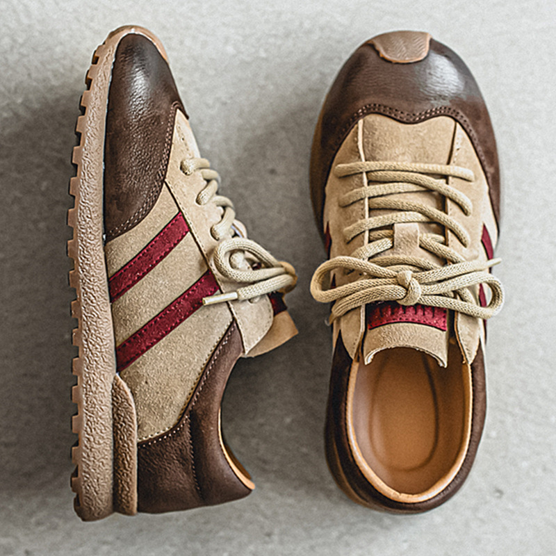 Vīriešu loaferi no pirmās kvalitātes ādas, vasarai, ar asu purnu, ar šņorēm, retro sporta stila