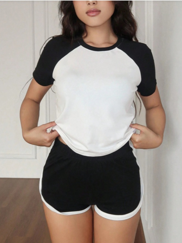 Moterų dviejų dalių kelnių kostiumas sportiniam stiliui, patchwork dizainas, 3/4 rankovės, poliesterio ir spandexo mišinys (95% poliesterio, iki 30% spandekso), vasaros 2025 leidimas