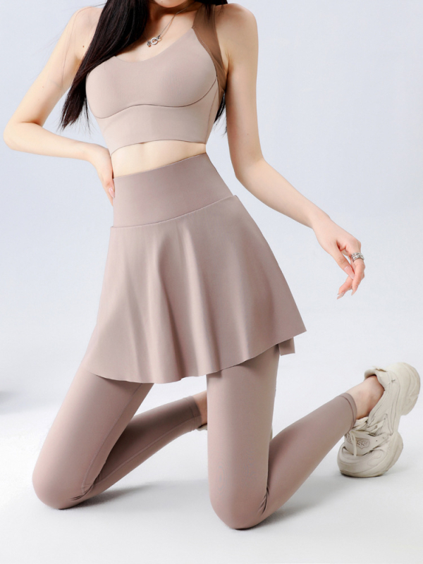 Sieviešu kulotes ar augstu jostu, neilona un elastāna audums, garums 9/10, šaurs siluets, sporta bikses ar divdaļīgu izskatu